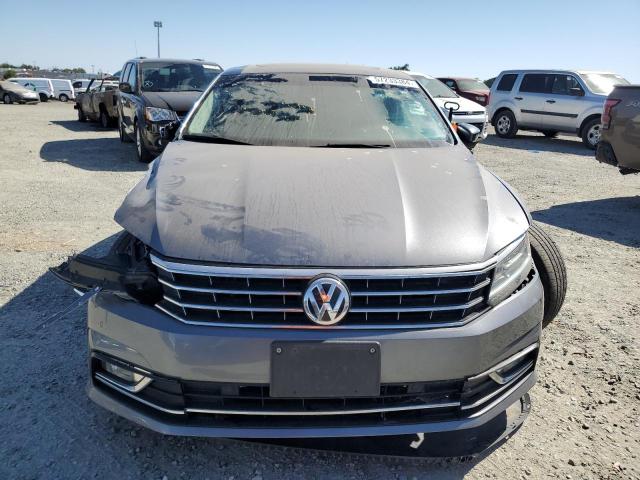 Photo 4 VIN: 1VWGT7A32HC057525 - VOLKSWAGEN PASSAT 