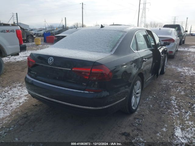 Photo 3 VIN: 1VWGT7A33HC041284 - VOLKSWAGEN PASSAT 