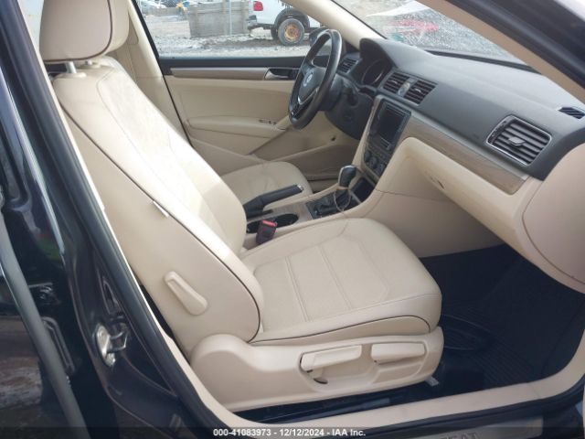 Photo 4 VIN: 1VWGT7A33HC041284 - VOLKSWAGEN PASSAT 