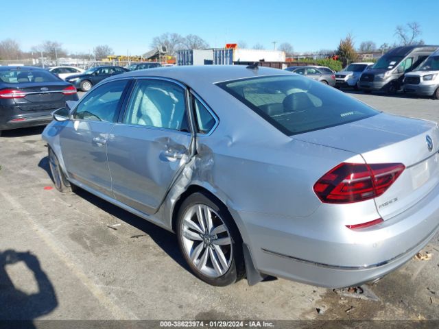 Photo 2 VIN: 1VWGT7A33HC055086 - VOLKSWAGEN PASSAT 