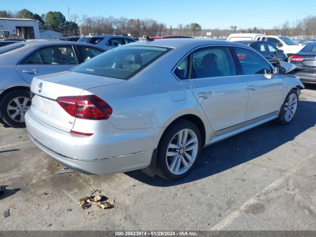 Photo 3 VIN: 1VWGT7A33HC055086 - VOLKSWAGEN PASSAT 