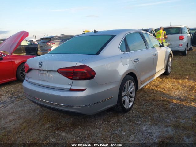 Photo 3 VIN: 1VWGT7A34HC040712 - VOLKSWAGEN PASSAT 