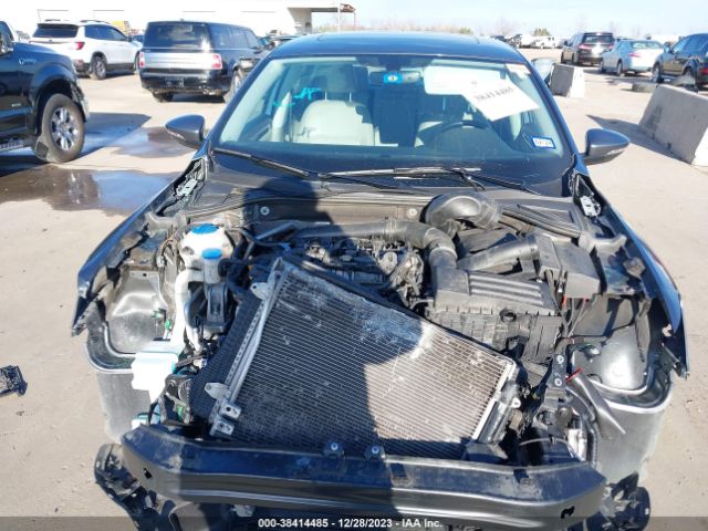 Photo 9 VIN: 1VWGT7A34HC041827 - VOLKSWAGEN PASSAT 