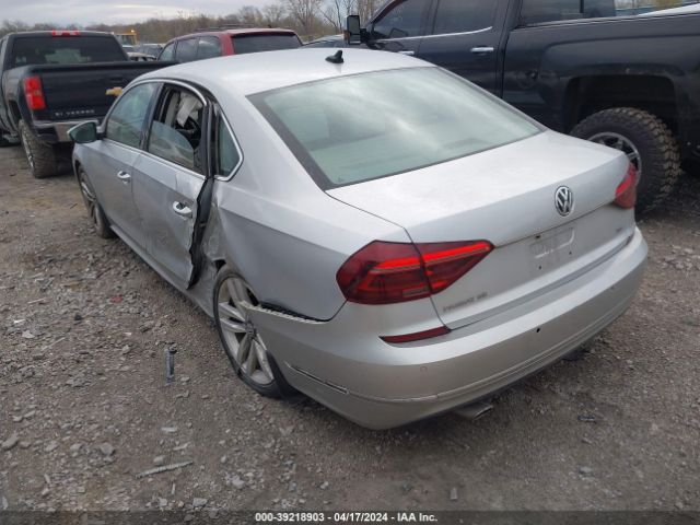 Photo 2 VIN: 1VWGT7A34HC065576 - VOLKSWAGEN PASSAT 