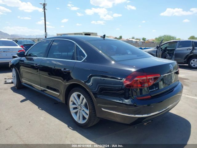 Photo 2 VIN: 1VWGT7A35HC021781 - VOLKSWAGEN PASSAT 