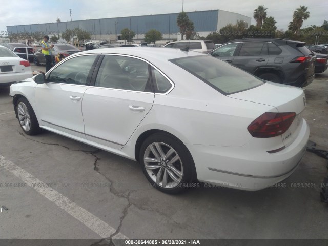 Photo 2 VIN: 1VWGT7A35HC076442 - VOLKSWAGEN PASSAT 