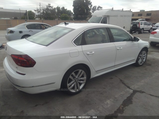 Photo 3 VIN: 1VWGT7A35HC076442 - VOLKSWAGEN PASSAT 