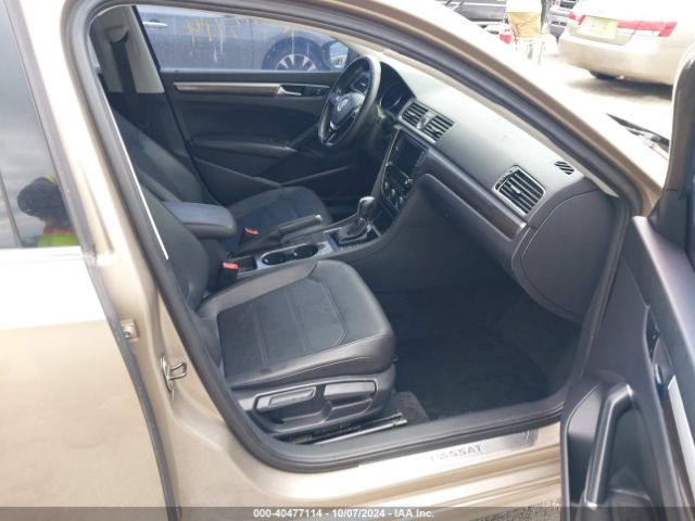 Photo 4 VIN: 1VWGT7A36HC056989 - VOLKSWAGEN PASSAT 