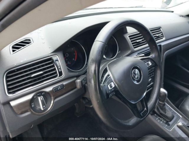 Photo 6 VIN: 1VWGT7A36HC056989 - VOLKSWAGEN PASSAT 