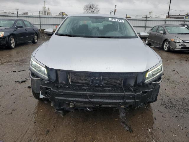 Photo 4 VIN: 1VWGT7A37HC049968 - VOLKSWAGEN PASSAT SE 