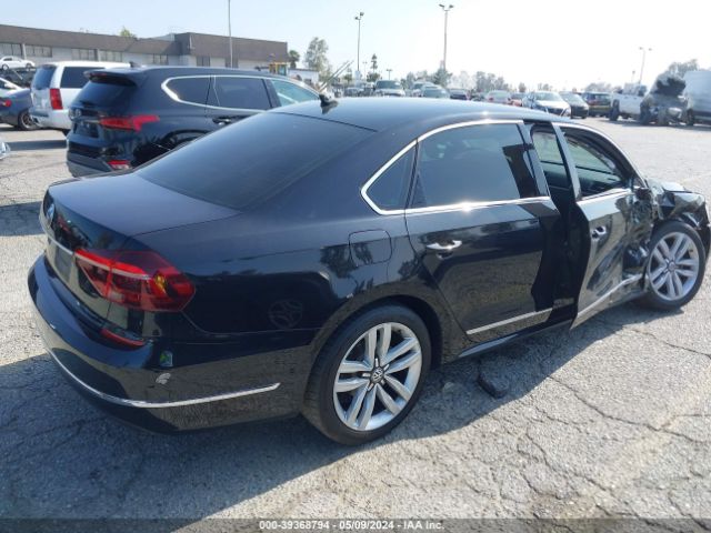 Photo 3 VIN: 1VWGT7A38HC000939 - VOLKSWAGEN PASSAT 