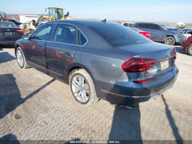 Photo 2 VIN: 1VWGT7A38HC018552 - VOLKSWAGEN PASSAT 