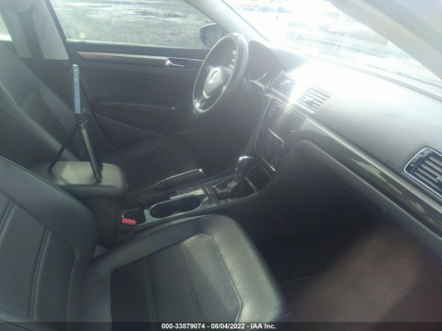 Photo 4 VIN: 1VWGT7A38HC041202 - VOLKSWAGEN PASSAT 