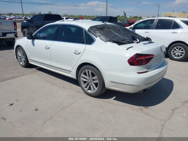 Photo 2 VIN: 1VWGT7A39HC019077 - VOLKSWAGEN PASSAT 