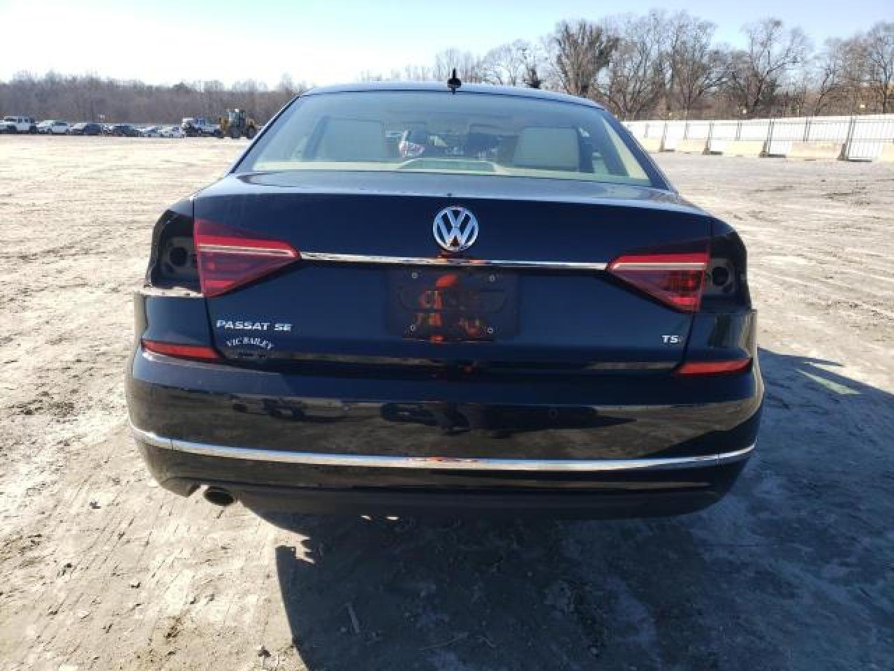 Photo 5 VIN: 1VWGT7A39HC054492 - VOLKSWAGEN PASSAT 