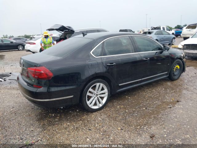 Photo 3 VIN: 1VWGT7A39HC073320 - VOLKSWAGEN PASSAT 