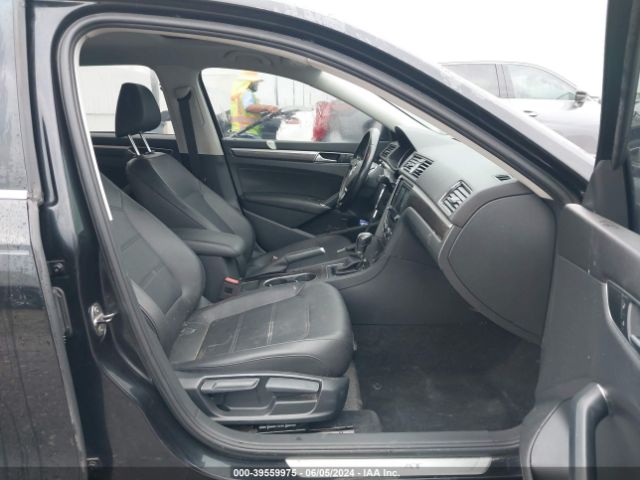 Photo 4 VIN: 1VWGT7A39HC073320 - VOLKSWAGEN PASSAT 