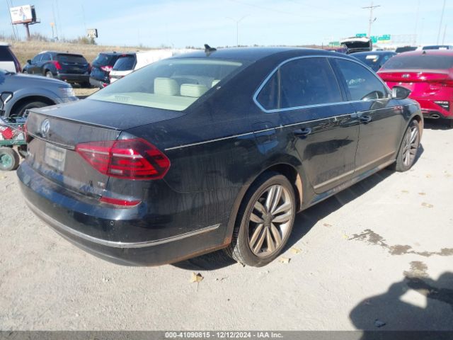 Photo 3 VIN: 1VWGT7A39HC078100 - VOLKSWAGEN PASSAT 