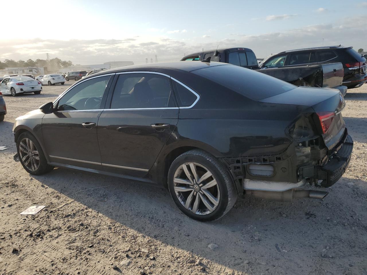 Photo 1 VIN: 1VWGT7A39HC082762 - VOLKSWAGEN PASSAT 