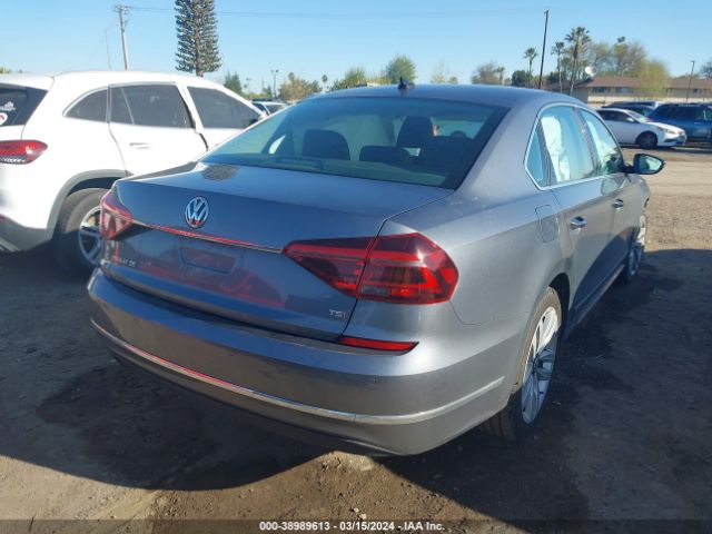 Photo 3 VIN: 1VWGT7A39HC083524 - VOLKSWAGEN PASSAT 