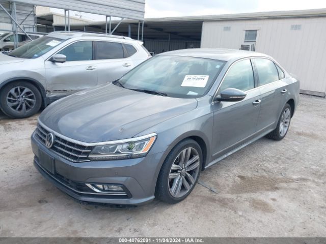 Photo 1 VIN: 1VWGT7A3XHC058020 - VOLKSWAGEN PASSAT 