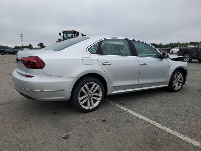 Photo 2 VIN: 1VWGT7A3XHC069888 - VOLKSWAGEN PASSAT 