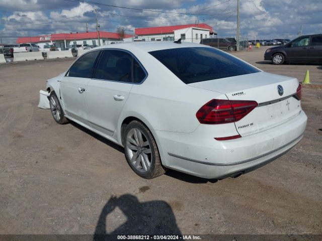 Photo 2 VIN: 1VWGT7A3XHC078087 - VOLKSWAGEN PASSAT 