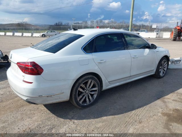 Photo 3 VIN: 1VWGT7A3XHC078087 - VOLKSWAGEN PASSAT 