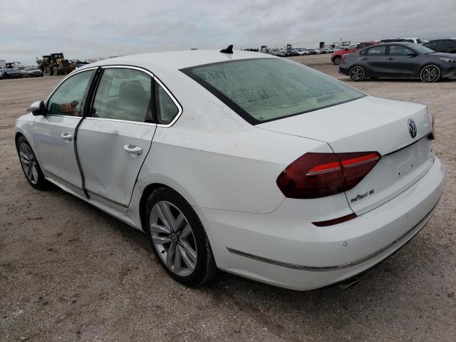 Photo 2 VIN: 1VWGT7A3XHC083791 - VOLKSWAGEN PASSAT 