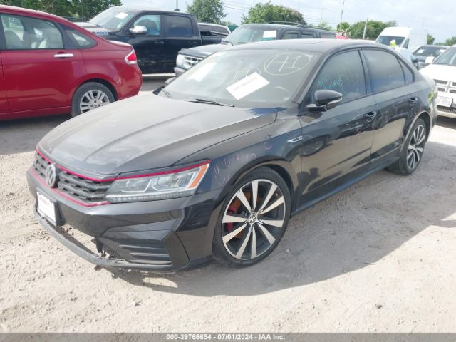 Photo 1 VIN: 1VWJM7A33JC036773 - VOLKSWAGEN PASSAT 