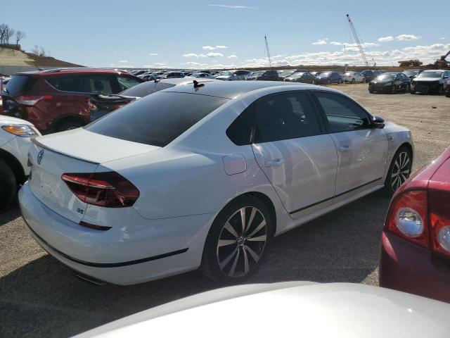 Photo 2 VIN: 1VWJM7A38JC040799 - VOLKSWAGEN PASSAT 