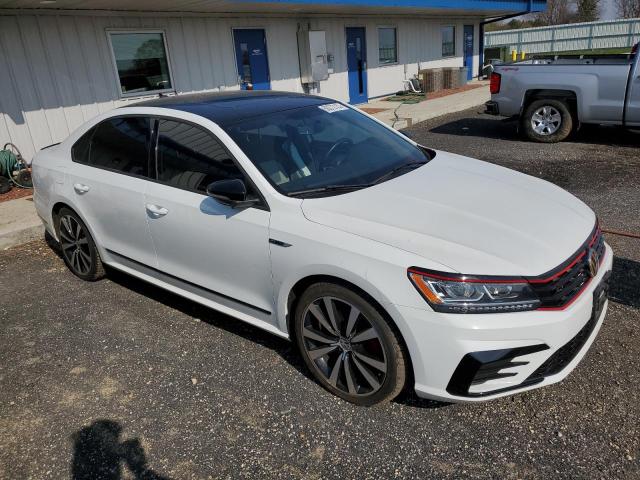 Photo 3 VIN: 1VWJM7A38JC040799 - VOLKSWAGEN PASSAT 