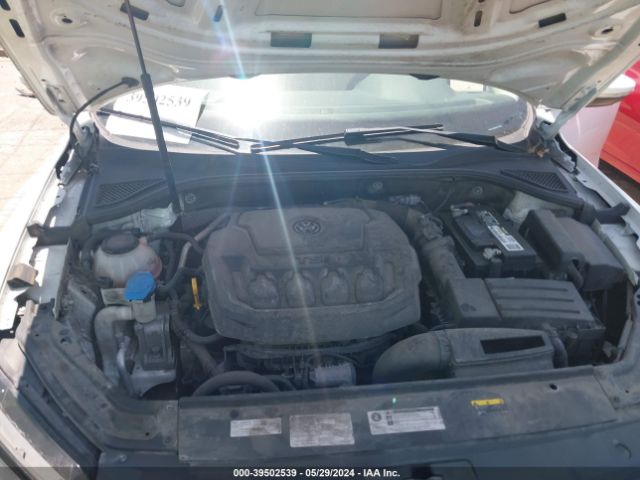 Photo 9 VIN: 1VWLA7A30KC011896 - VOLKSWAGEN PASSAT 