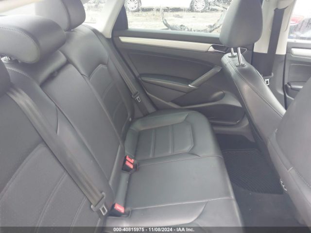 Photo 7 VIN: 1VWLA7A31KC005640 - VOLKSWAGEN PASSAT 