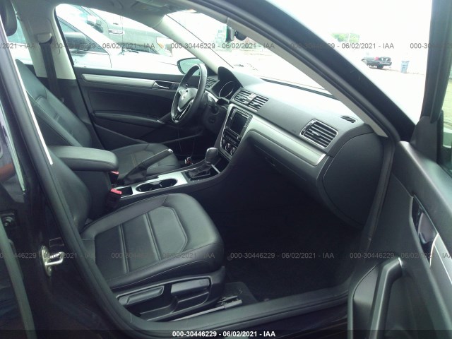 Photo 4 VIN: 1VWLA7A31KC006495 - VOLKSWAGEN PASSAT 