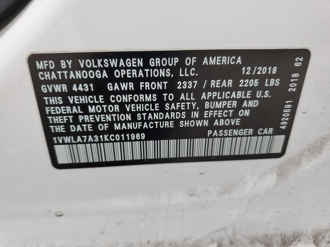 Photo 11 VIN: 1VWLA7A31KC011969 - VOLKSWAGEN PASSAT 