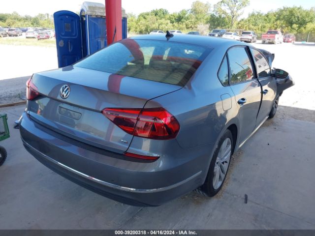 Photo 3 VIN: 1VWLA7A32KC000866 - VOLKSWAGEN PASSAT 