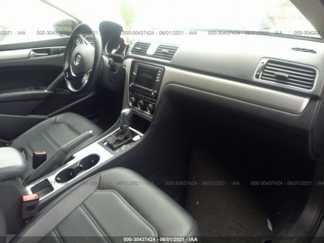 Photo 4 VIN: 1VWLA7A34KC010444 - VOLKSWAGEN PASSAT 