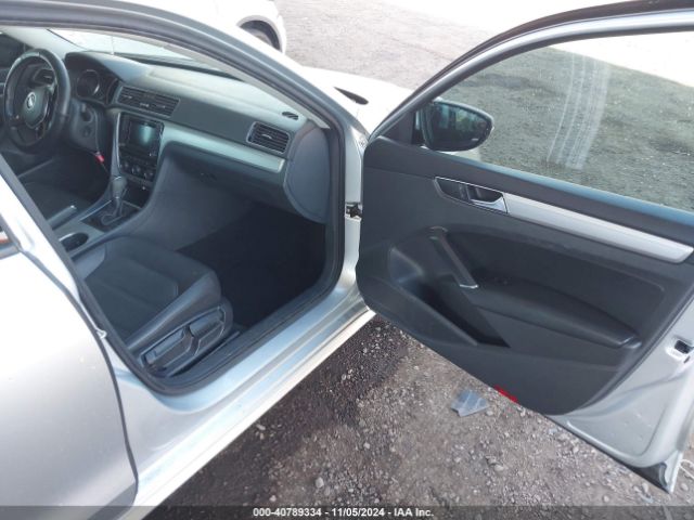 Photo 4 VIN: 1VWLA7A34KC012324 - VOLKSWAGEN PASSAT 