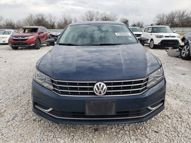 Photo 4 VIN: 1VWLA7A38KC001083 - VOLKSWAGEN PASSAT 