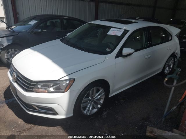 Photo 1 VIN: 1VWLA7A3XKC010626 - VOLKSWAGEN PASSAT 