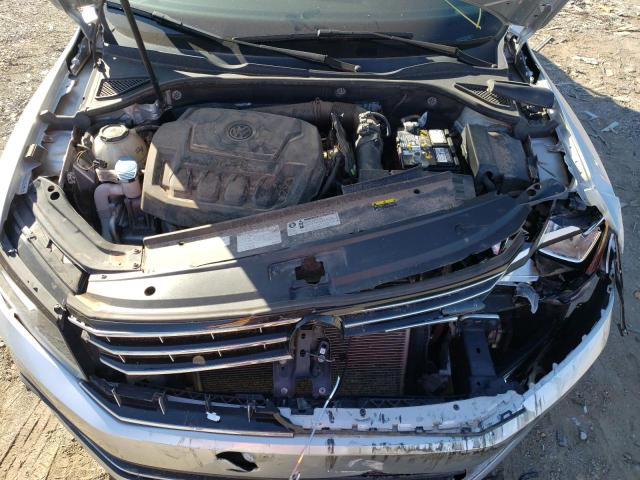 Photo 6 VIN: 1VWLA7A3XKC012764 - VOLKSWAGEN PASSAT 