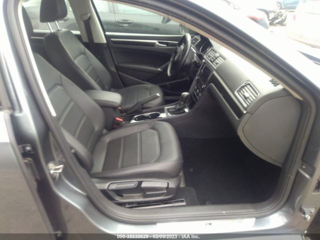 Photo 4 VIN: 1VWMA7A38KC012850 - VOLKSWAGEN PASSAT 