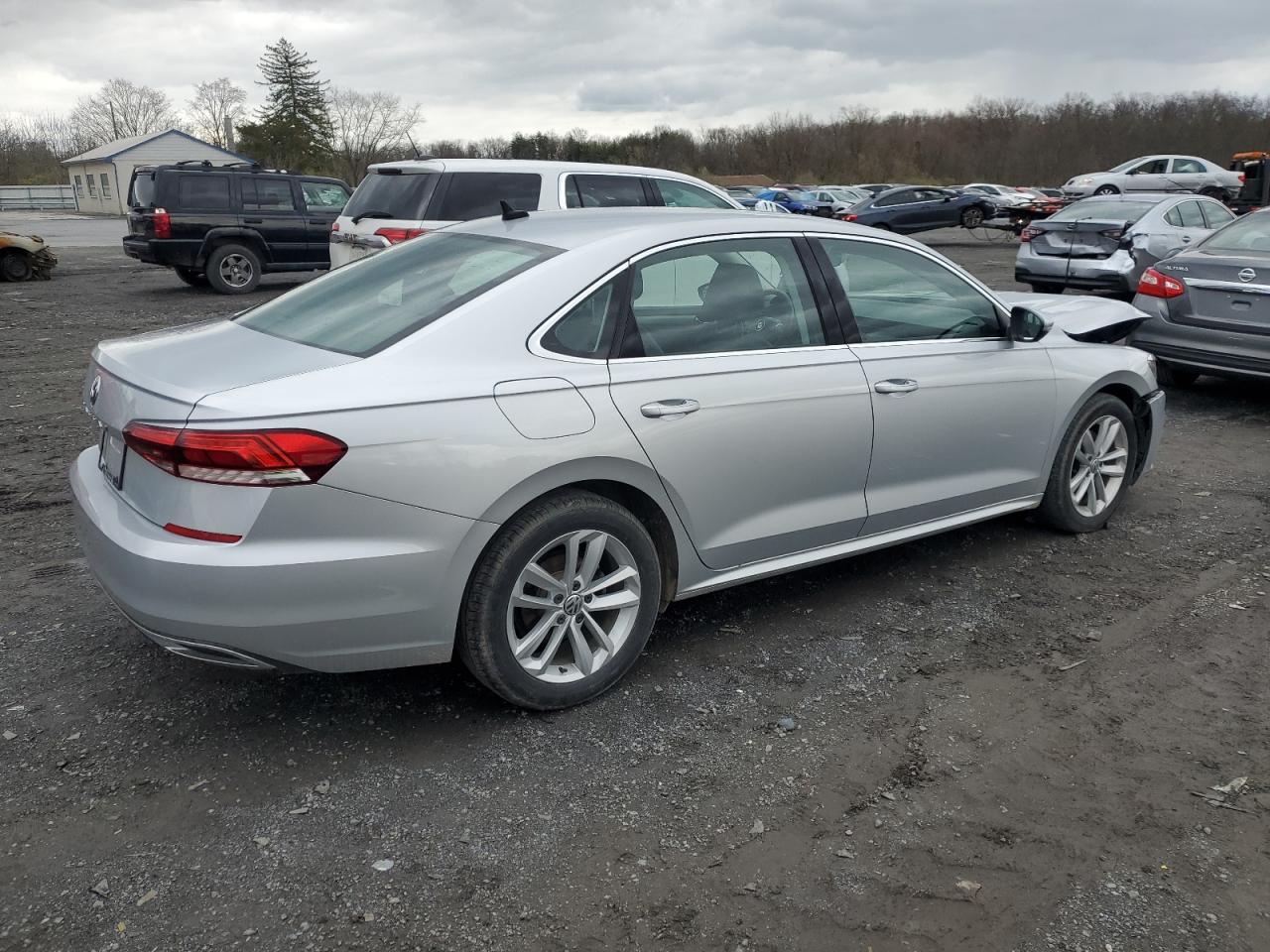 Photo 2 VIN: 1VWSA7A32LC008351 - VOLKSWAGEN PASSAT 