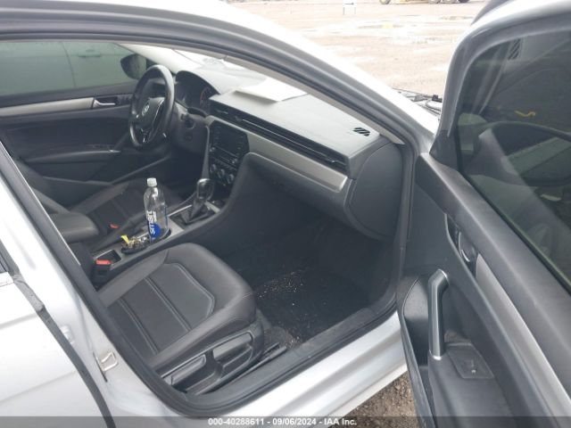 Photo 4 VIN: 1VWSA7A32LC025795 - VOLKSWAGEN PASSAT 