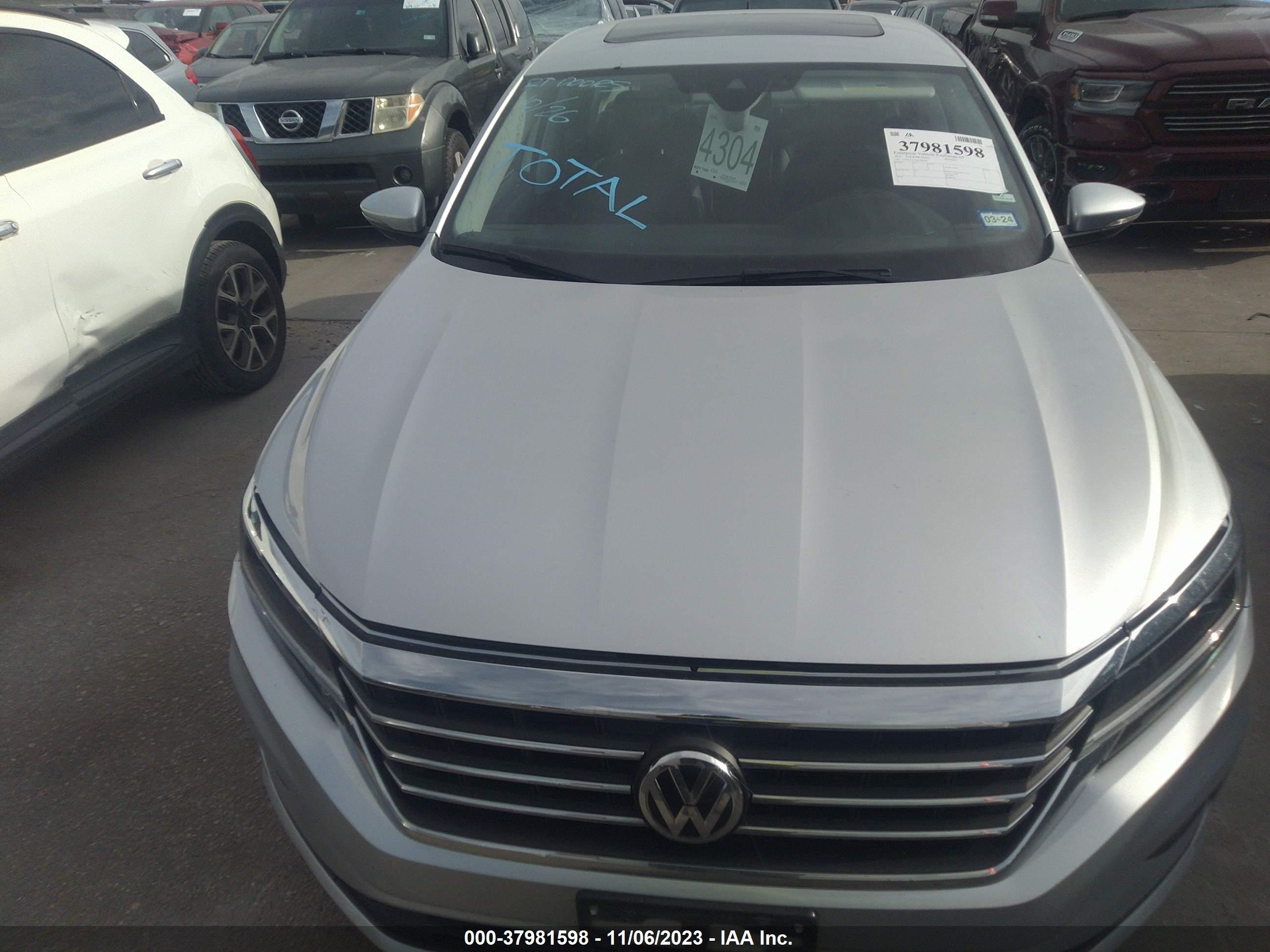 Photo 11 VIN: 1VWSA7A32MC000798 - VOLKSWAGEN PASSAT 