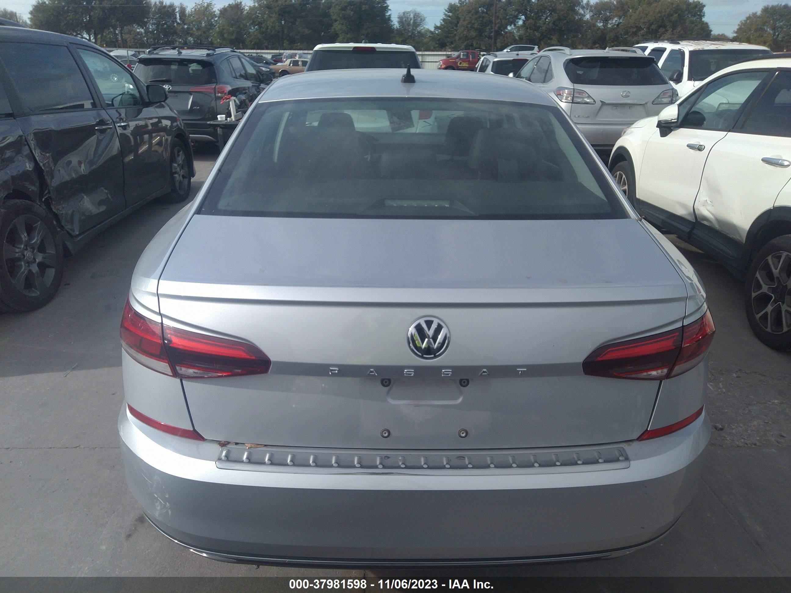 Photo 15 VIN: 1VWSA7A32MC000798 - VOLKSWAGEN PASSAT 