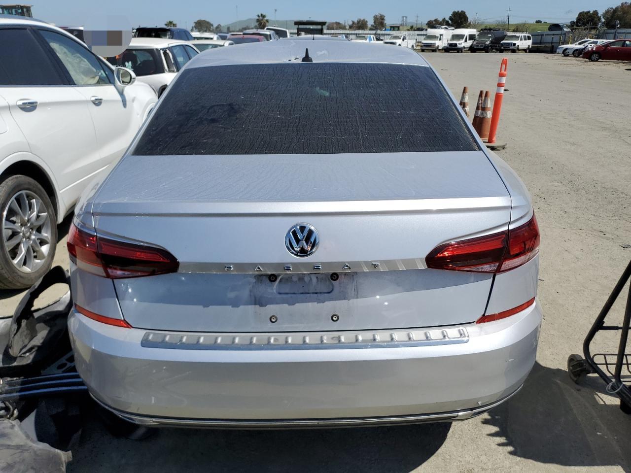 Photo 5 VIN: 1VWSA7A32MC001742 - VOLKSWAGEN PASSAT 