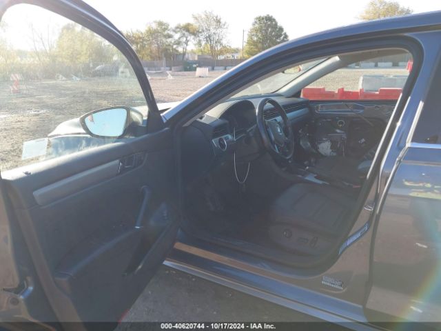 Photo 4 VIN: 1VWSA7A33LC024445 - VOLKSWAGEN PASSAT 