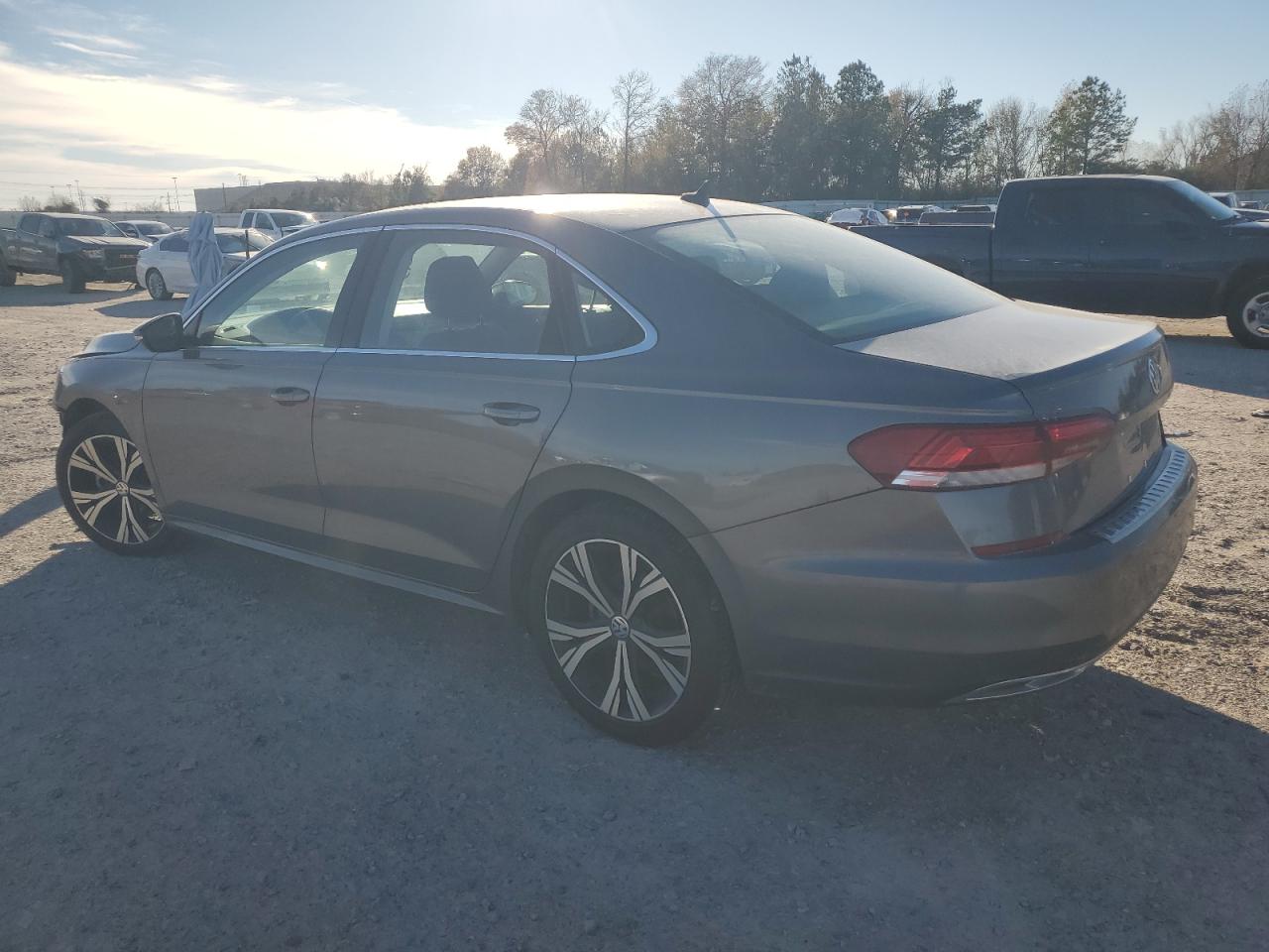 Photo 1 VIN: 1VWSA7A33MC007100 - VOLKSWAGEN PASSAT 